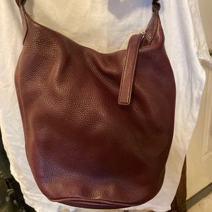 KARA BUCKET BAG PEBBLED LEATHER PRE OWNED